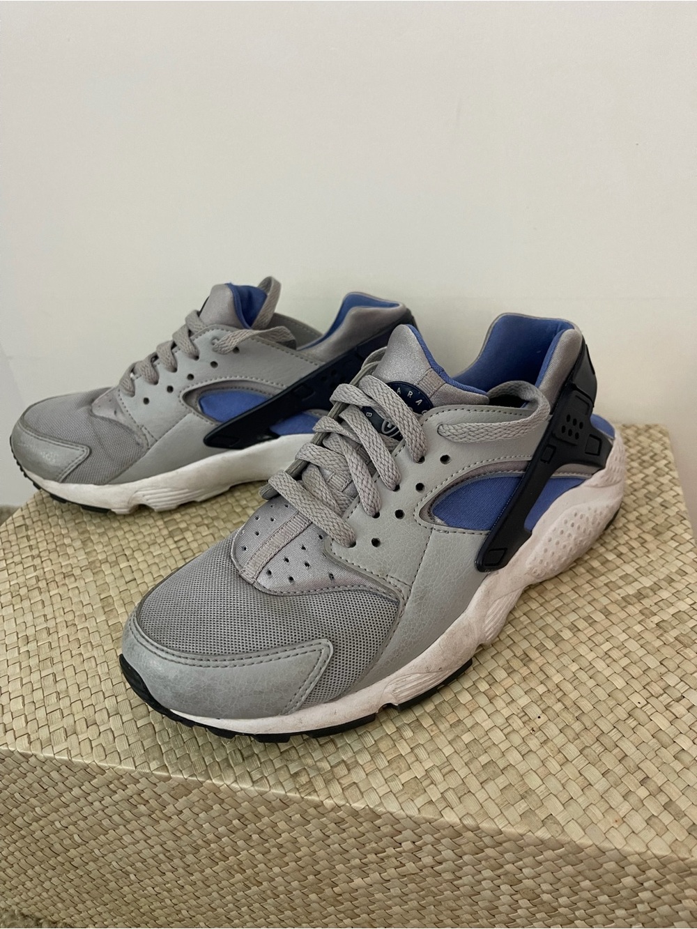 Nike Grey and Blue Women's Huarache-Style Sneakers